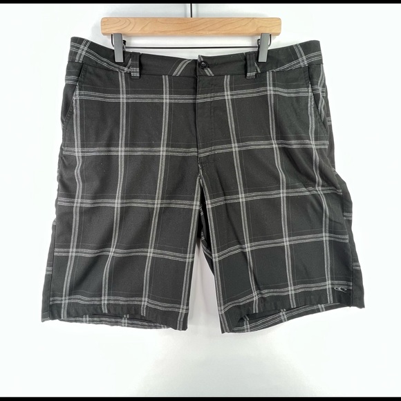 O’NEILL FIRST IN LAST OUT MENS SZ 38 BLUE BLACK PLAID CASUAL SHORTS - Picture 1 of 6